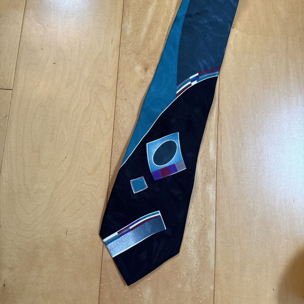RETRO 80S ZYLOS 100% SILK THAI GREEN AND BLACK￼GEORGE MACHADO
